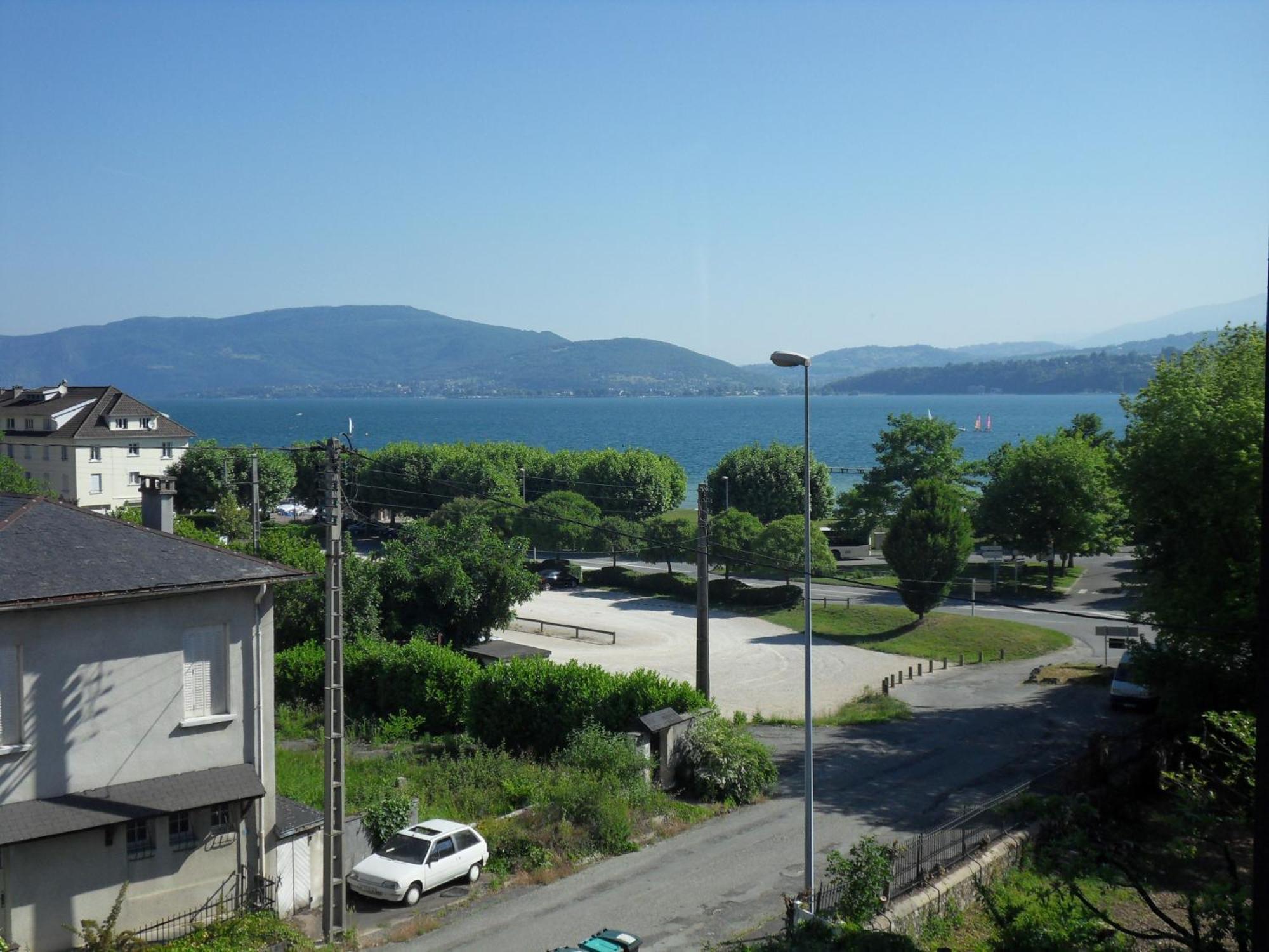 Savoy Hotel Le Bourget-du-Lac Exterior photo
